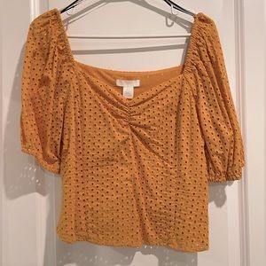 Cropped Mustard Top